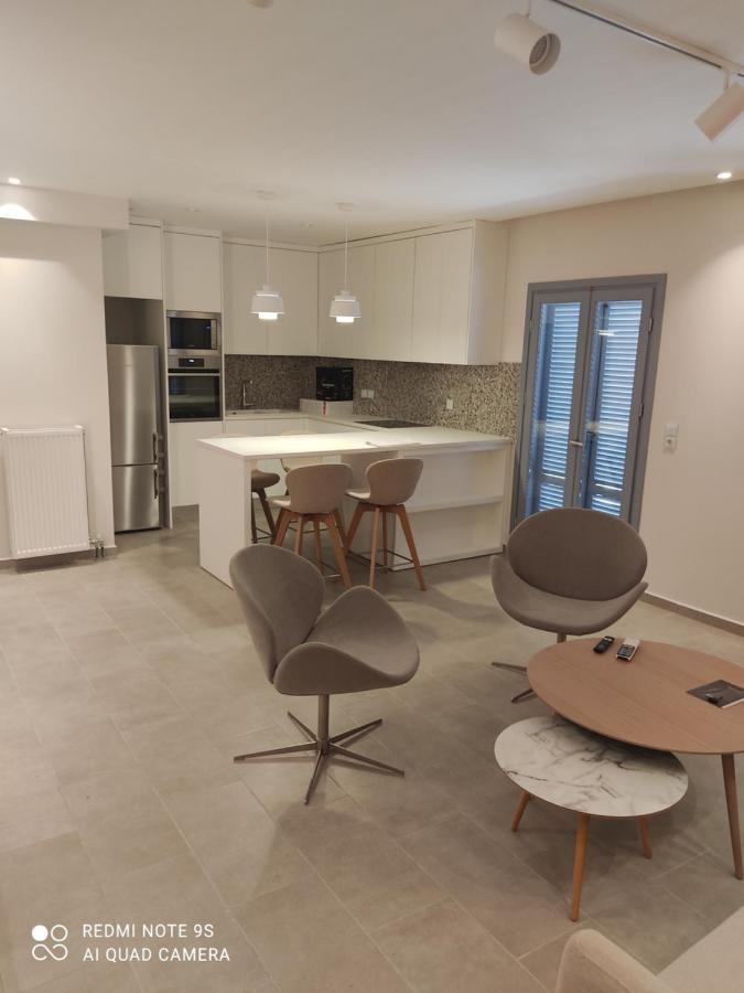 Pink Rose Luxury And Comfort Apartment At The Centre Of Preveza Exterior photo